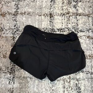 Lululemon 2.5" Speed Up Low Rise Size 4